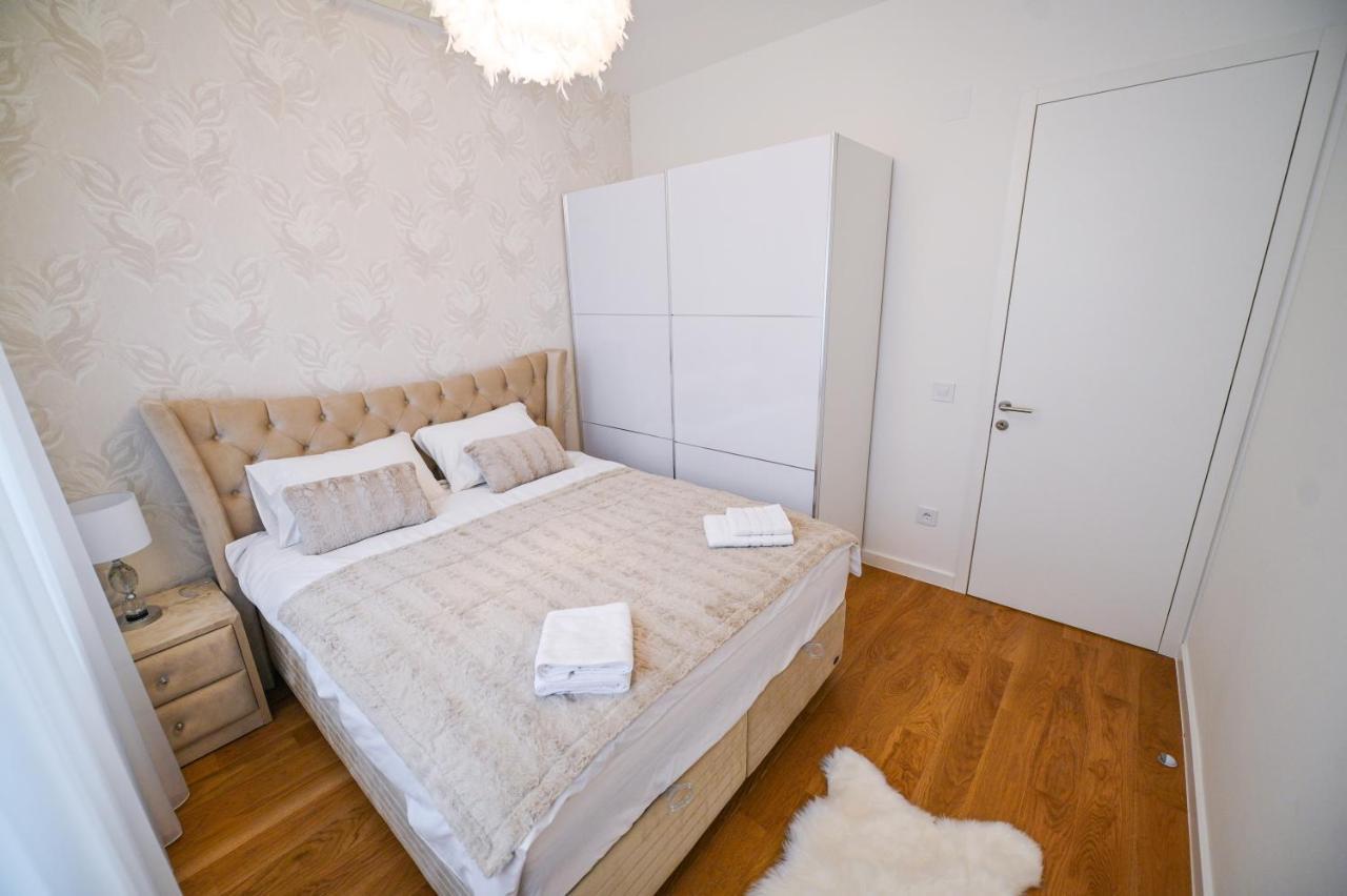 Apartman City Charm Banja Luka Bagian luar foto