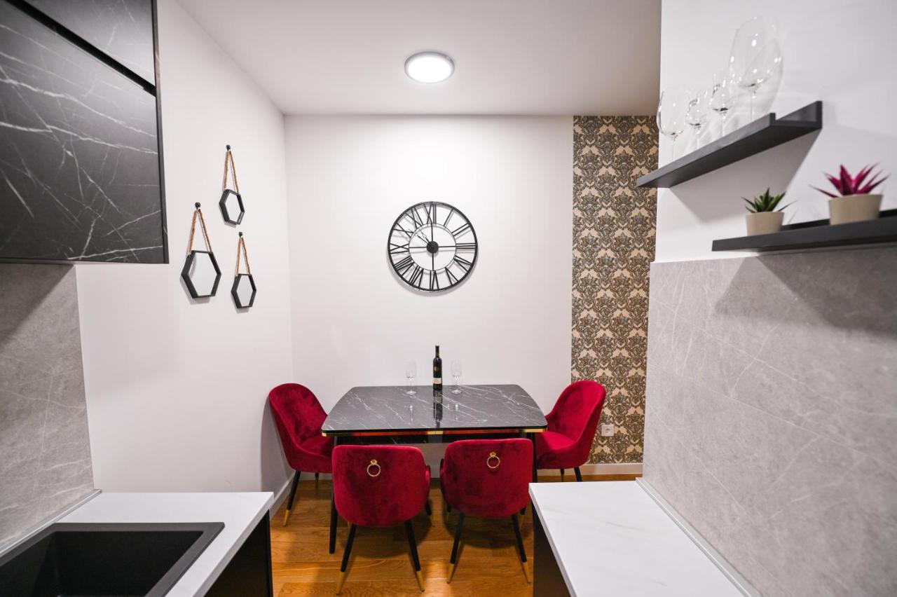 Apartman City Charm Banja Luka Bagian luar foto